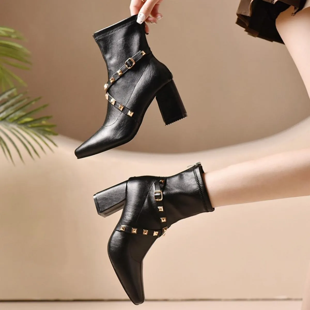 Stivali Chelsea Scarpe da donna Tacchi alti alla caviglia 2023 Nuovo inverno Fad Chunky Square Toe Dress Party Pumps Moto Snow B