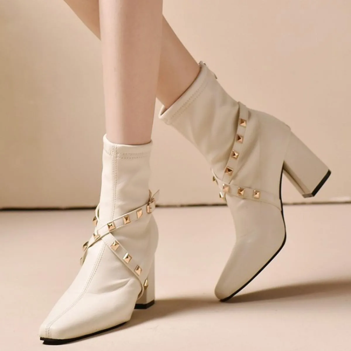 Stivali Chelsea Scarpe da donna Tacchi alti alla caviglia 2023 Nuovo inverno Fad Chunky Square Toe Dress Party Pumps Moto Snow B