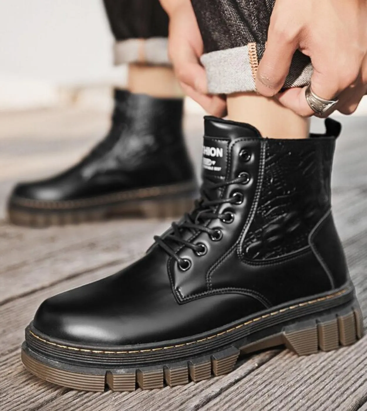 Stivali con plateau Stivali da cowboy da uomo Zapatos Hombre 2022 Uomo Casual Inverno Pu Leather Vintage Uomo High Top Chelsea P