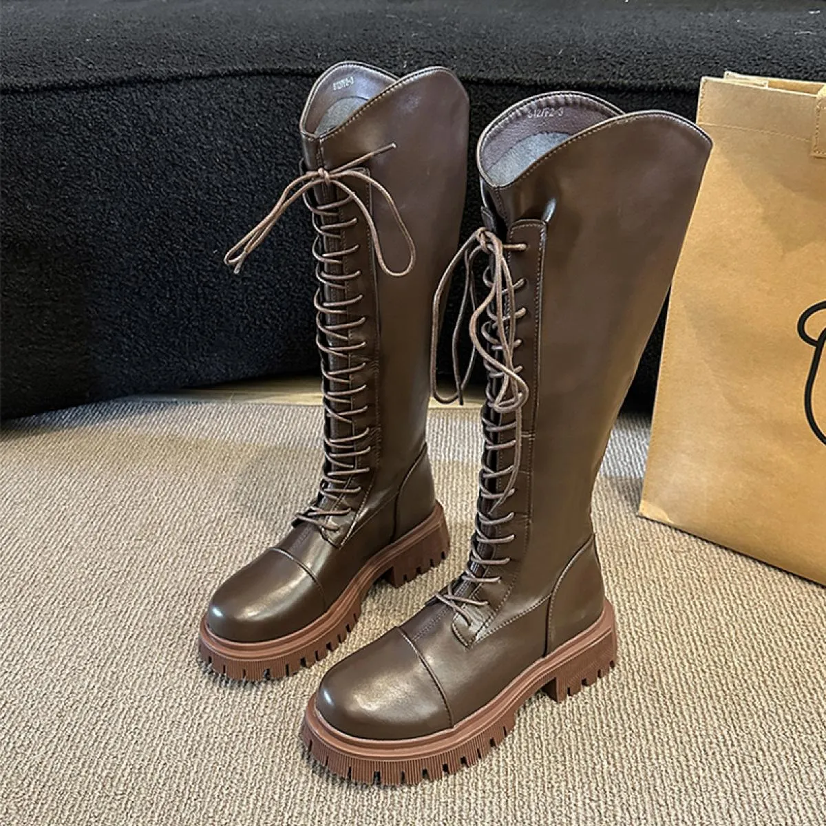 Stivali da moto Stivali Chelsea alti al ginocchio invernali Scarpe con plateau da donna Tacchi medi 2023 Fad New Trend Snow Goth