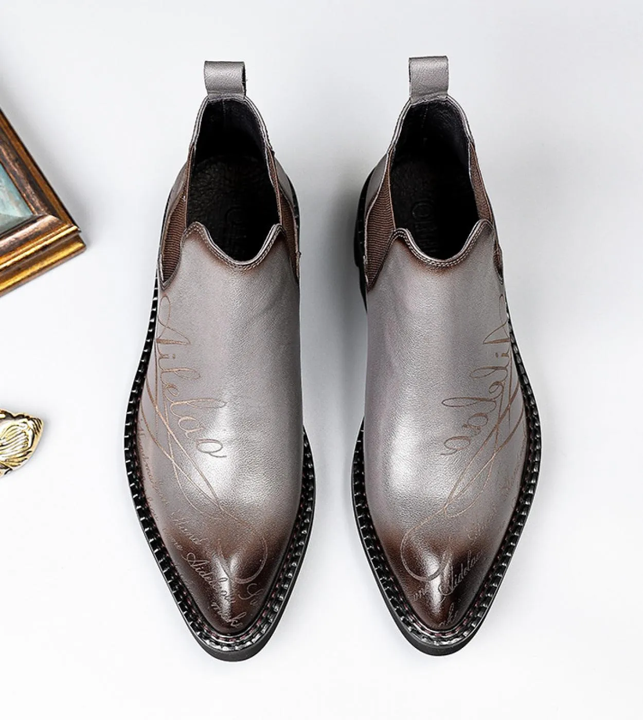 Stivali da uomo con plateau in vera pelle Scarpe Chelsea alla caviglia da uomo di moda di design fatto a mano di lusso Nuovo sti
