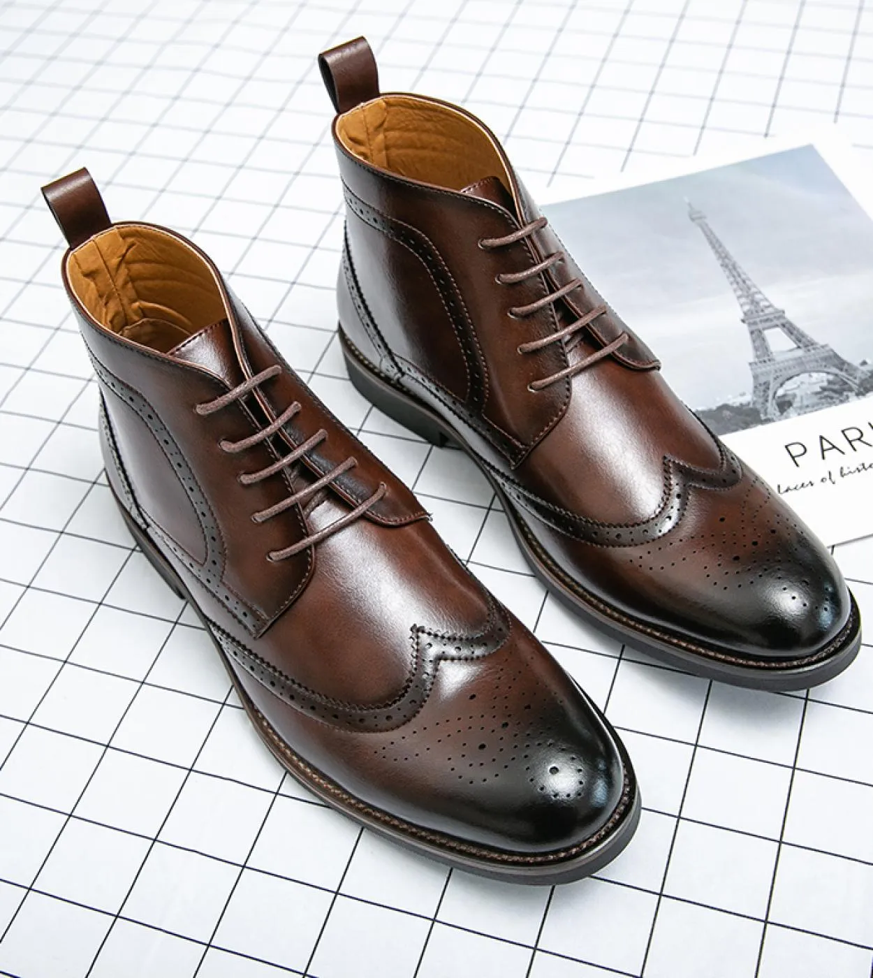 Stivali da uomo di marca italiana Stivali alti neri Chelsea da uomo con lacci Stivali casual da uomo in pelle stile britannico A