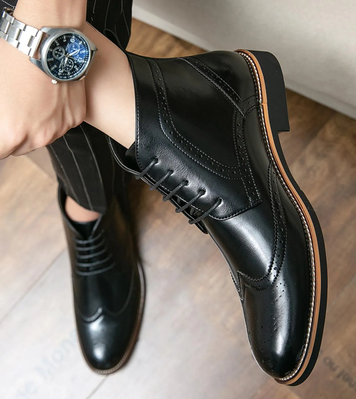 Stivali da uomo di marca italiana Stivali alti neri Chelsea da uomo con lacci Stivali casual da uomo in pelle stile britannico A