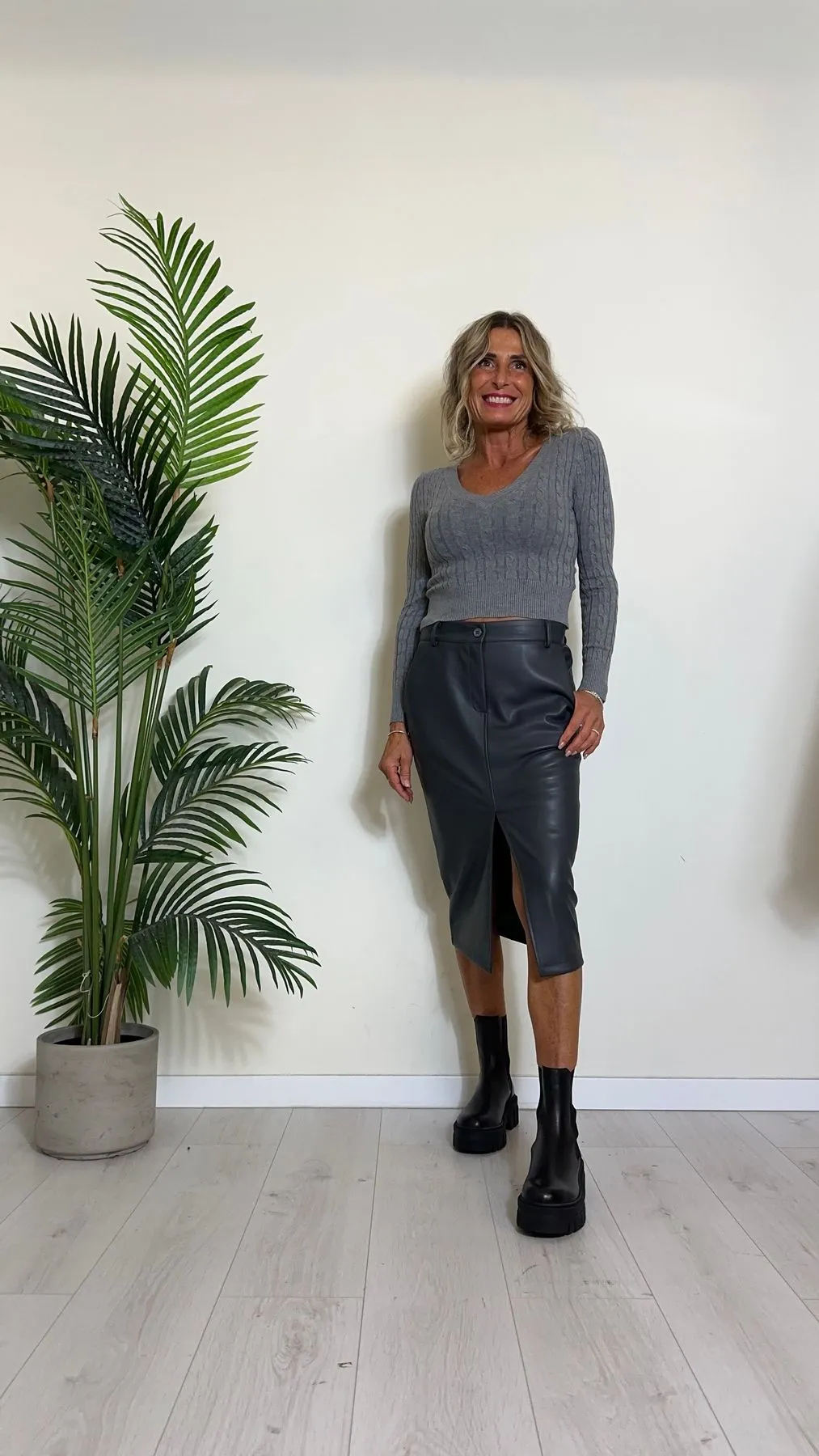 SUSYMIX - 5289 - MAGLIA TRECCE IN VISCOSA SCOLLO A V CROPPED